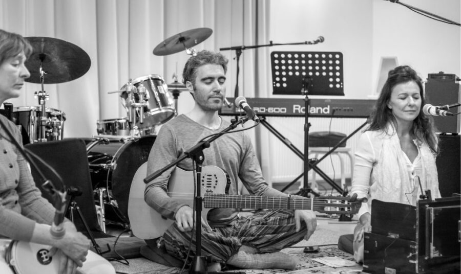 Concerto Kirtan e Mantra Singing