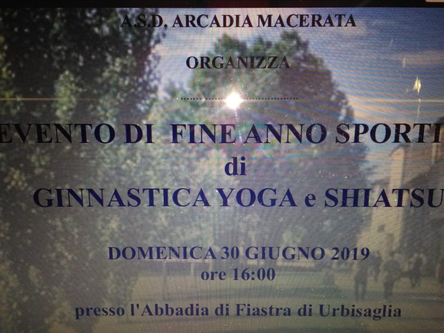 Ginnastica yoga e massaggio shiatsu