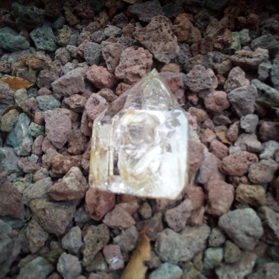 Scoprire il mondo minerale attraverso noi stessi