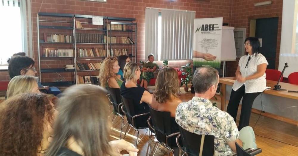 Scuole olistiche in Italia Inserisci ITALIA OLISTICA