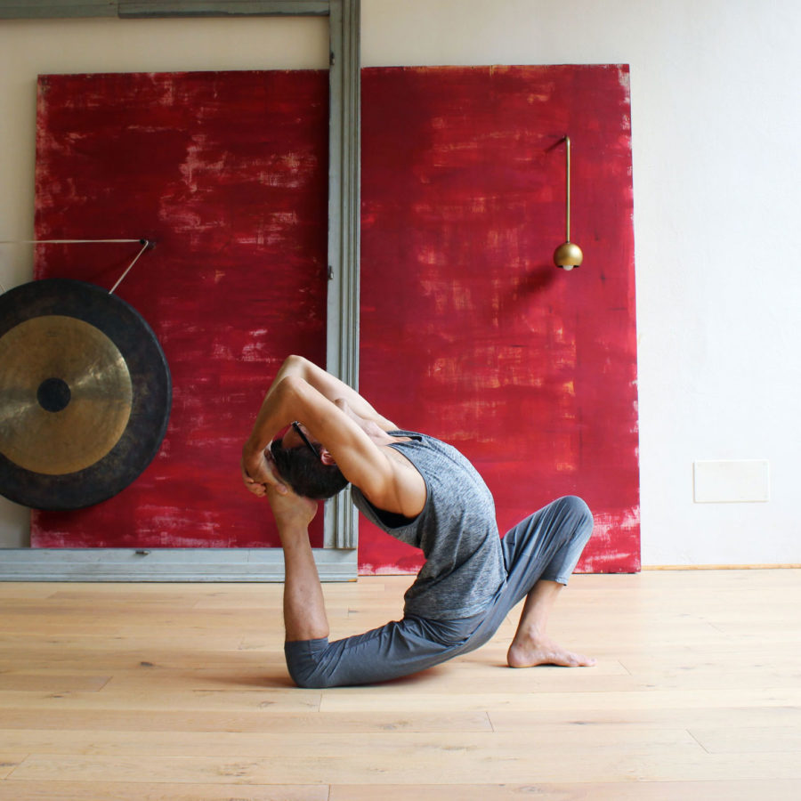 Dharma Yoga con Mark Kan