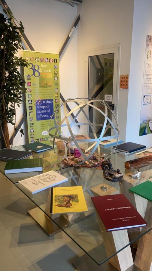 Accademia Naturopatia e Floriterapia Ippocrate