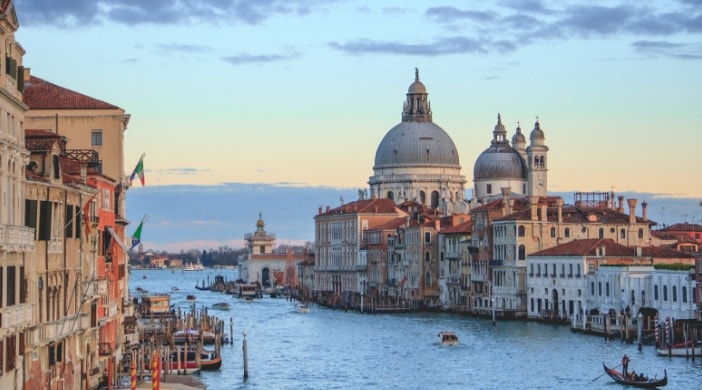 Venezia yoga e Visual Arts