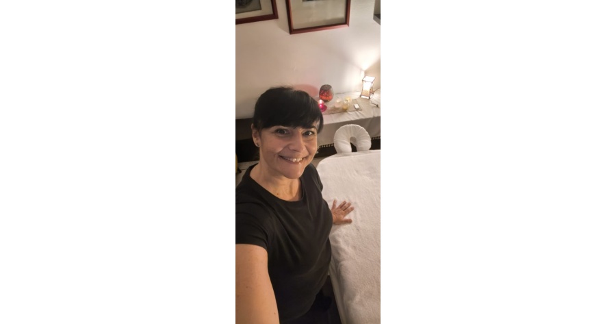 Operatrice olistica esperta in massaggio bioenergetico e metodo AMMEI a Varese