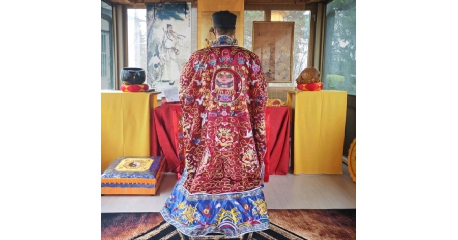 Tianshan Zhi Yao Dao Zhang Alessandro Mattioli, sacerdote taoista e maestro di Qi Gong a Bologna