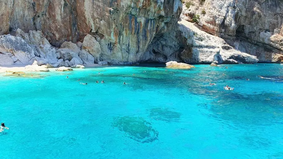 RIGENERARCI CON LO YOGA IN SARDEGNA
